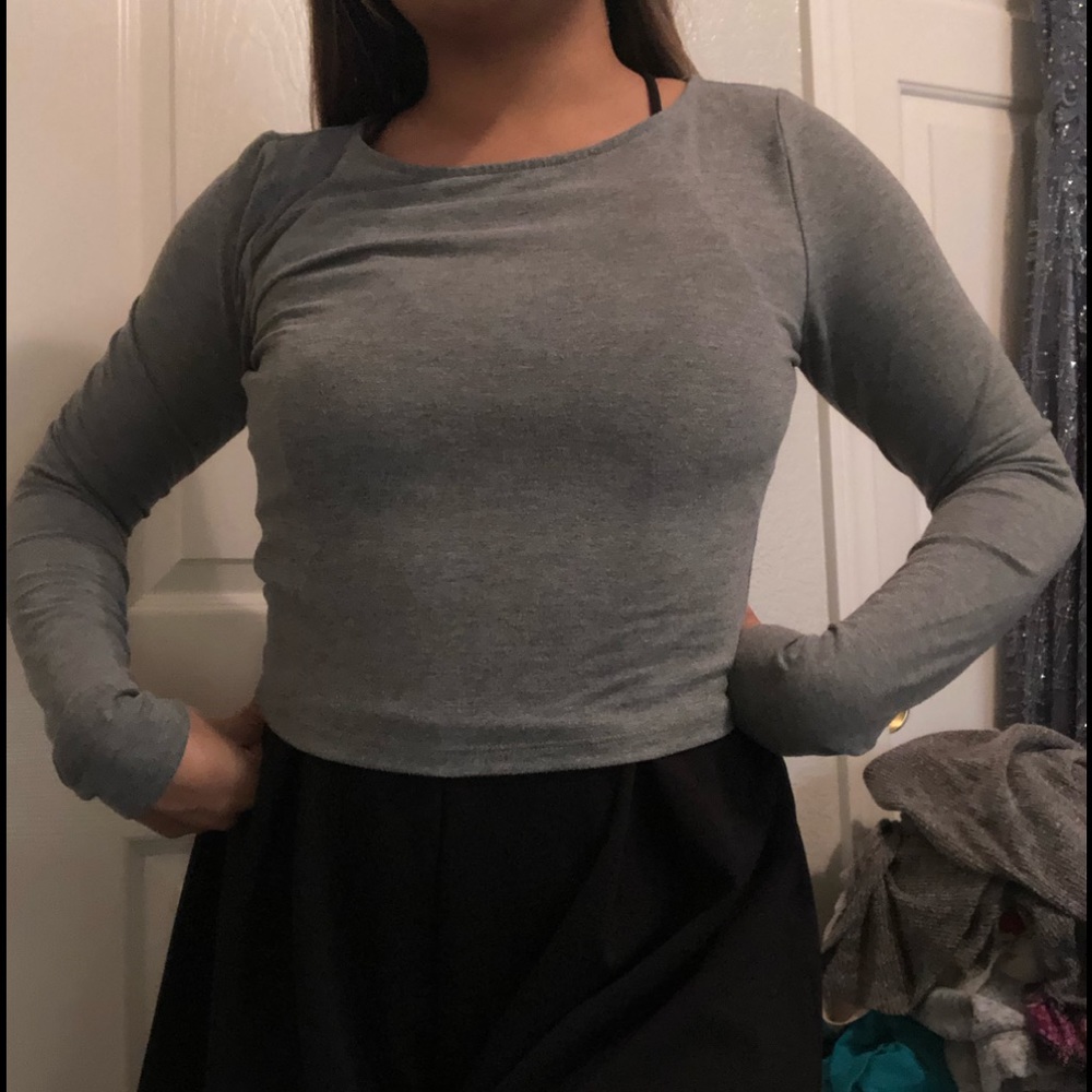 Gray cropped long sleeve